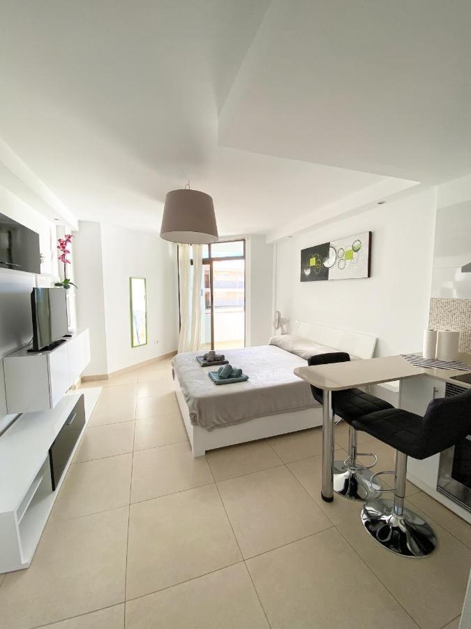 Aloha Summerland Vip Studio Sea & Pool View Los Cristianos  Kültér fotó